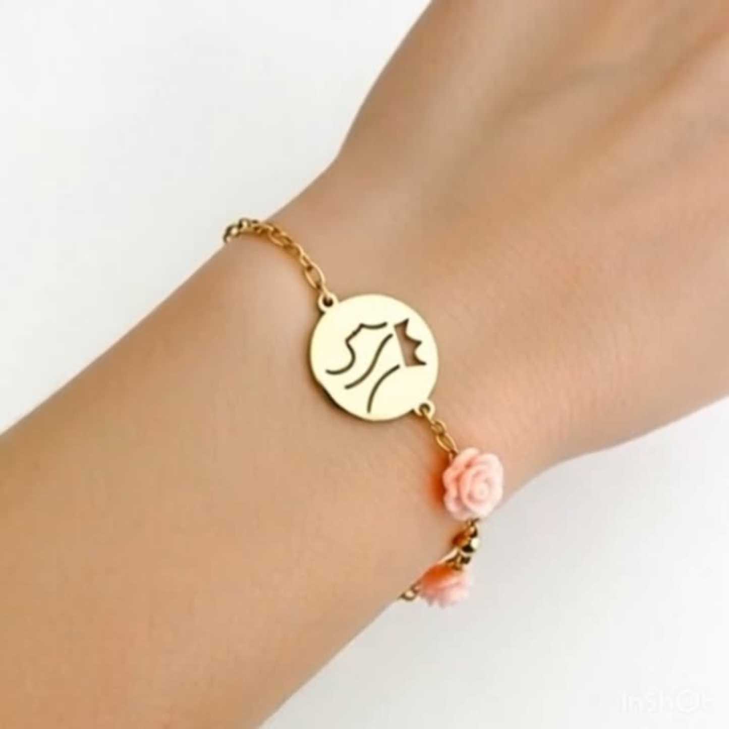 Pulseira Rainha Santa Isabel  com  Rosas